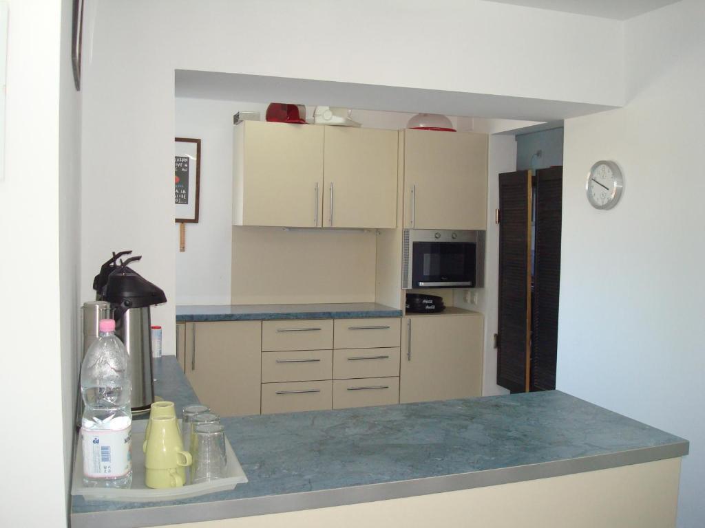 Pension Oasis Костинещи Екстериор снимка